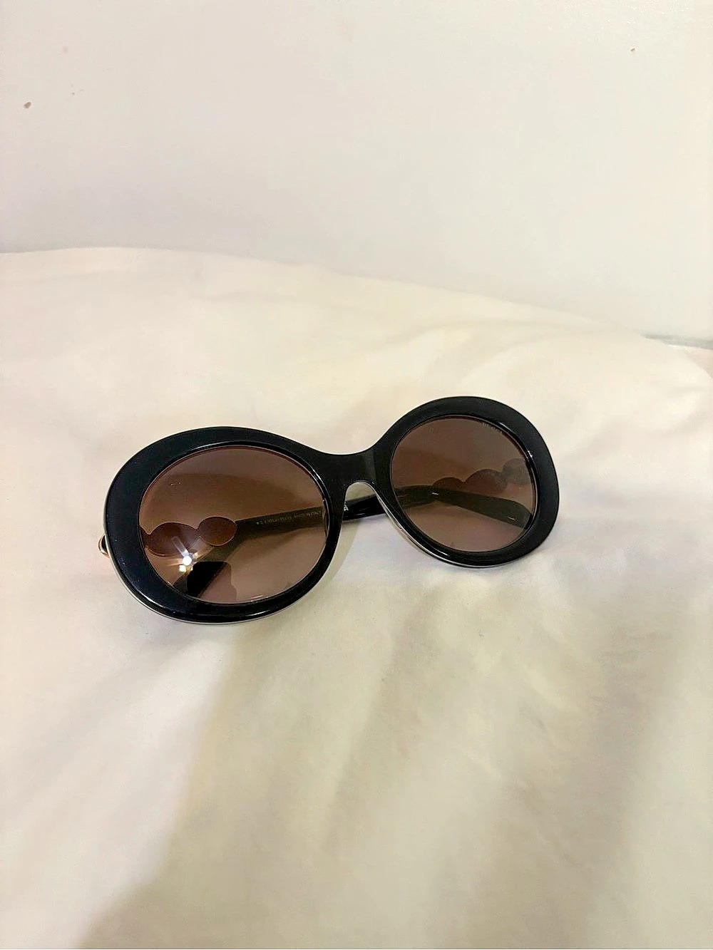 Emilio Pucci Round Sunglasses